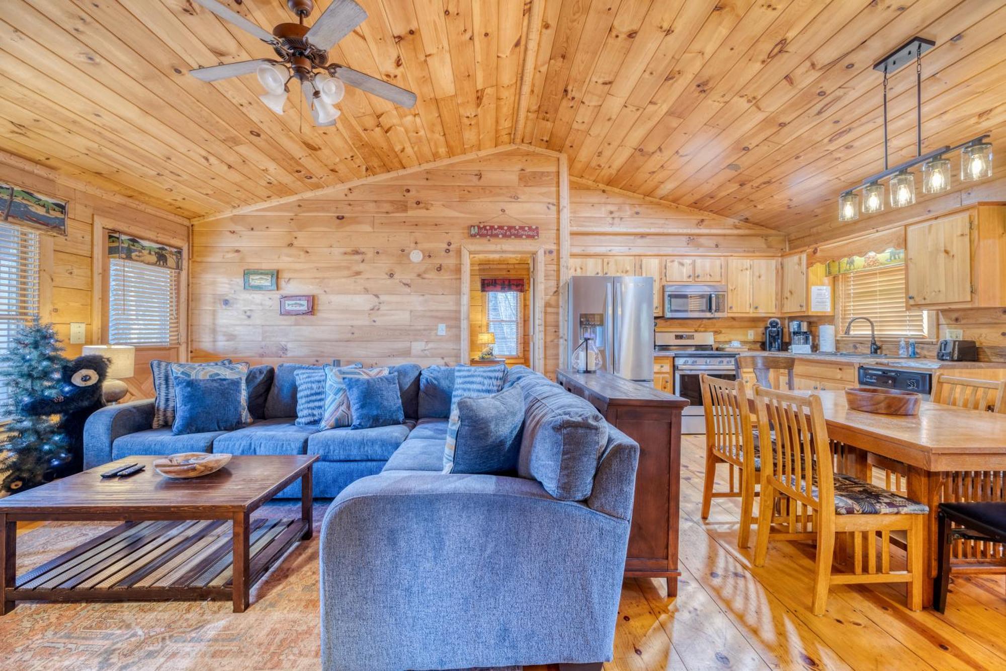 Secluded Sunrise Ridge-10 Min From Blue Ridge, King Beds, Hot Tub, 2 Porches, Fireplace Wood Burning, Mountain View, Cozy Extérieur photo