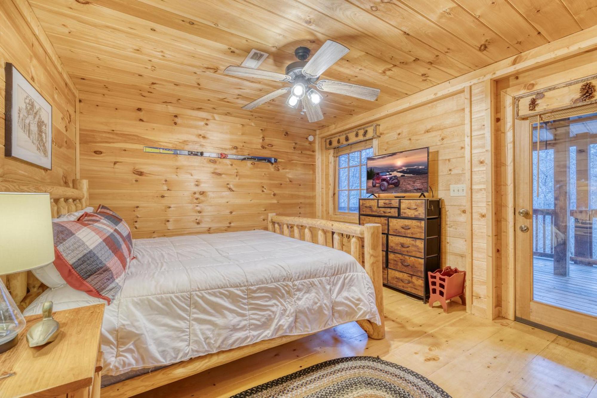 Secluded Sunrise Ridge-10 Min From Blue Ridge, King Beds, Hot Tub, 2 Porches, Fireplace Wood Burning, Mountain View, Cozy Extérieur photo