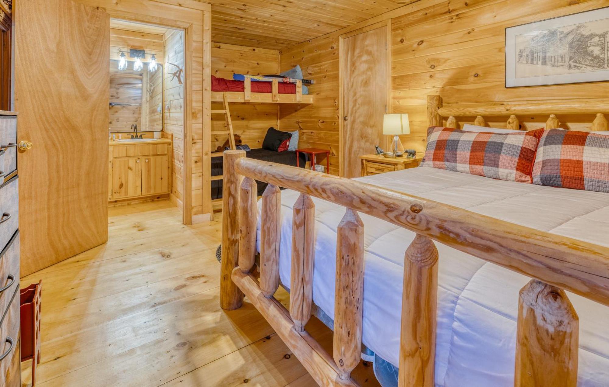 Secluded Sunrise Ridge-10 Min From Blue Ridge, King Beds, Hot Tub, 2 Porches, Fireplace Wood Burning, Mountain View, Cozy Extérieur photo